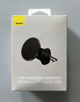 OUTLET Baseus CW01 C40141001111-00 magnetyczny uchwyt samochodowy z ładowarką indukcyjną MagSafe 15W do iPhone