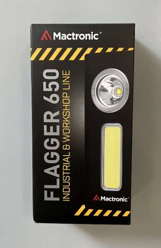 OUTLET Płaska latarka sygnalizacyjna Mactronic Flagger 650 PHH1073